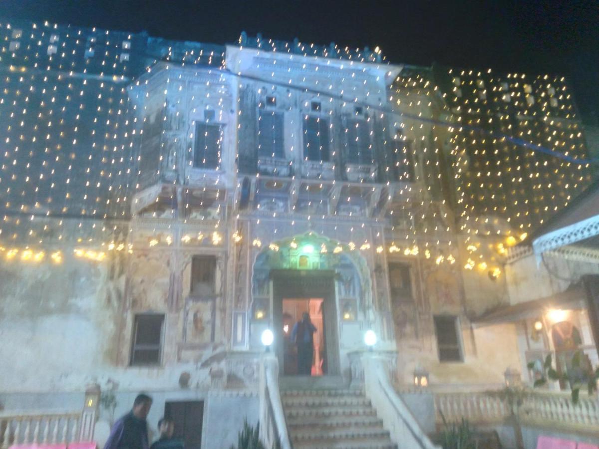 Hotel Radhika Haveli, Mandawa Мандава Экстерьер фото