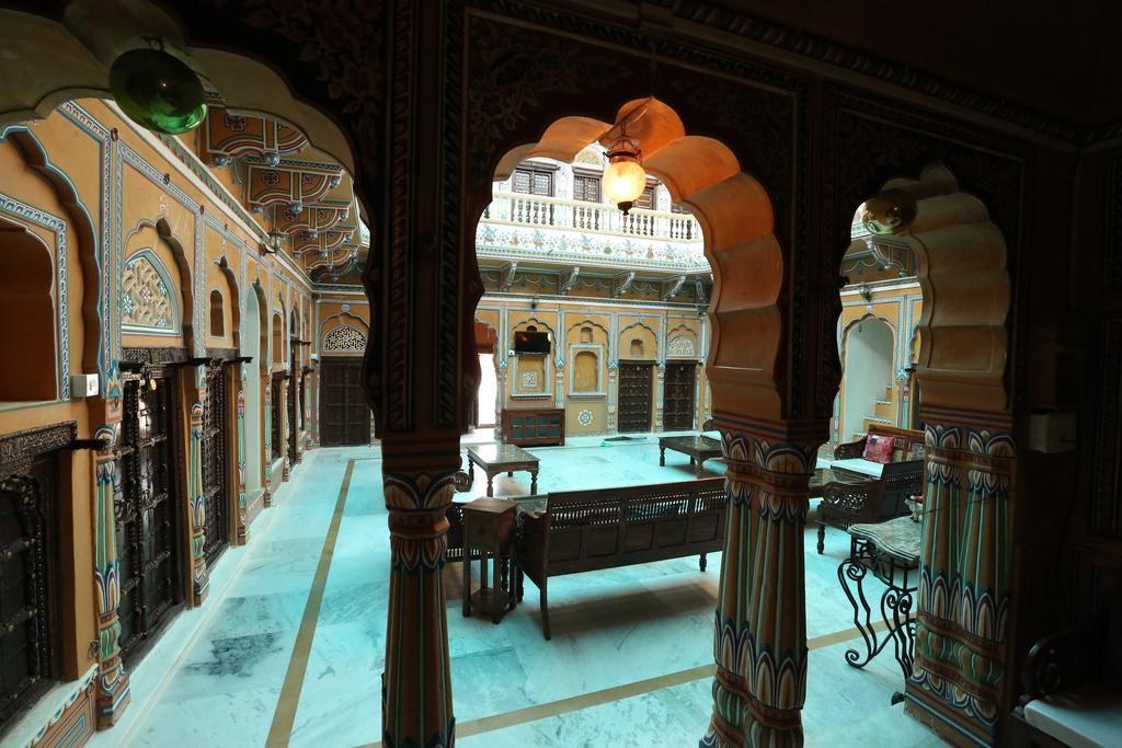 Hotel Radhika Haveli, Mandawa Мандава Экстерьер фото