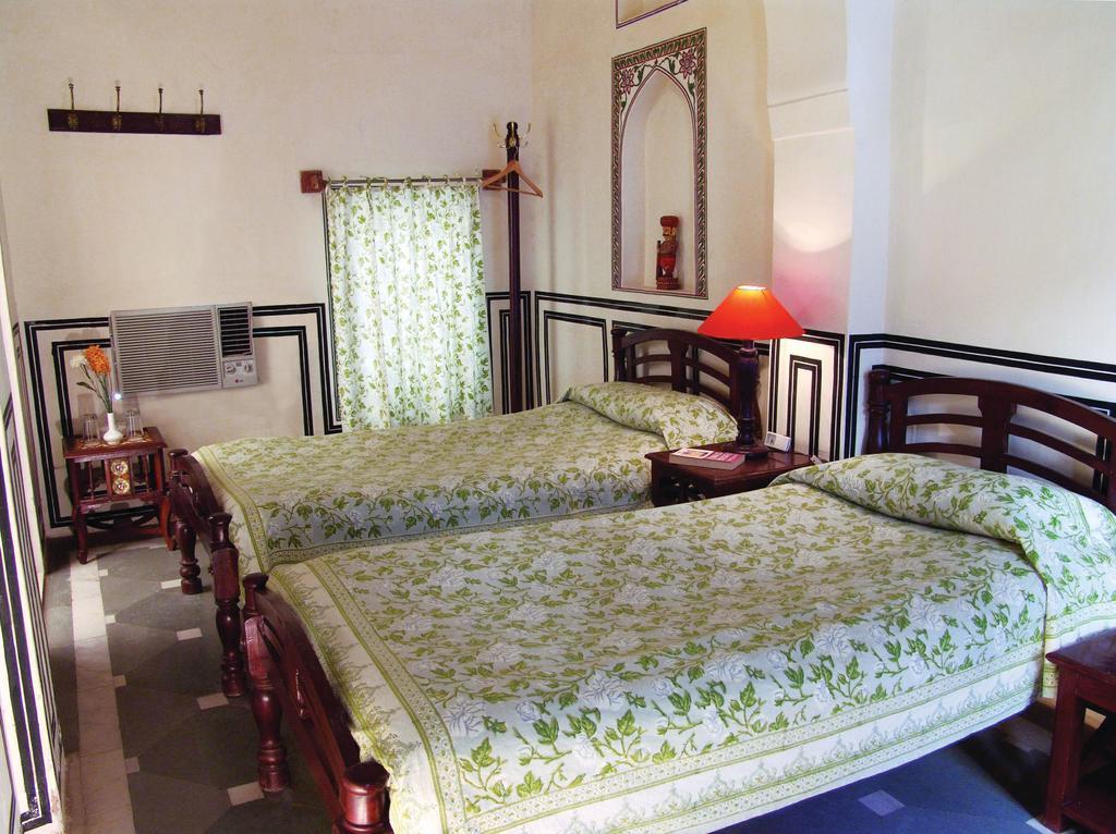 Hotel Radhika Haveli, Mandawa Мандава Экстерьер фото