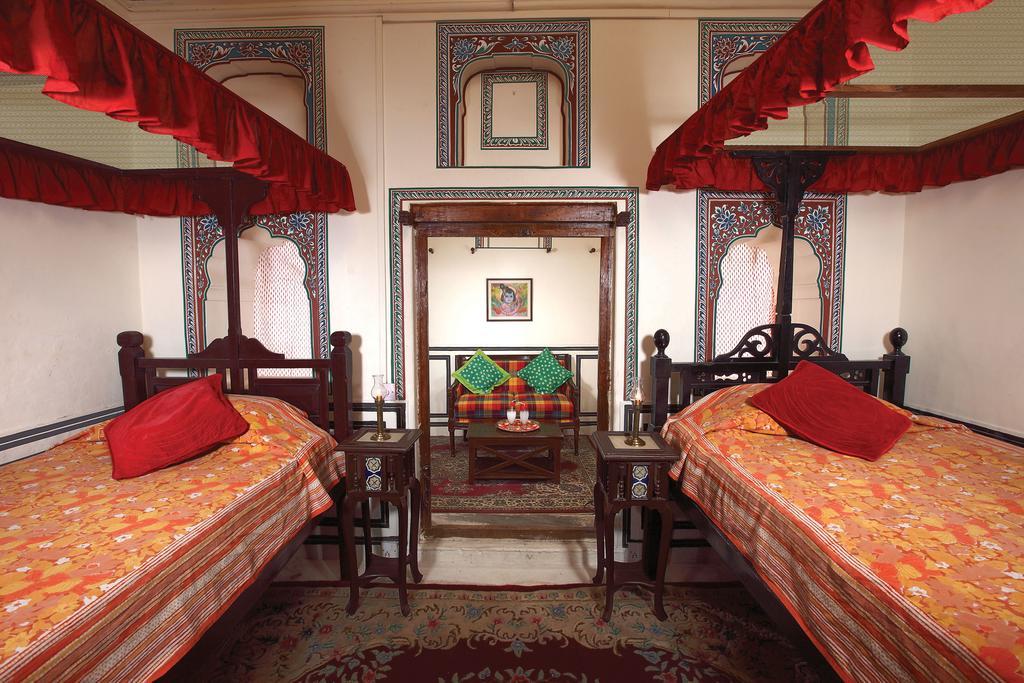 Hotel Radhika Haveli, Mandawa Мандава Экстерьер фото