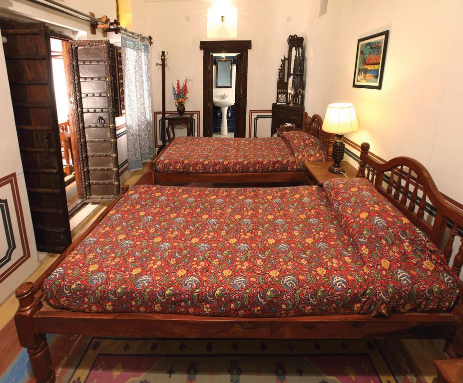 Hotel Radhika Haveli, Mandawa Мандава Экстерьер фото