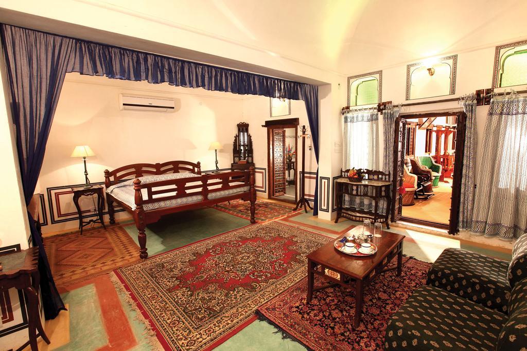 Hotel Radhika Haveli, Mandawa Мандава Экстерьер фото