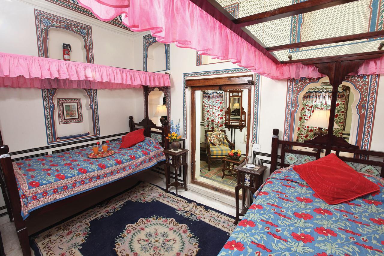 Hotel Radhika Haveli, Mandawa Мандава Экстерьер фото